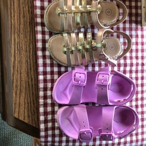 Toddler size 8 girls sandals- worn but in good shape.